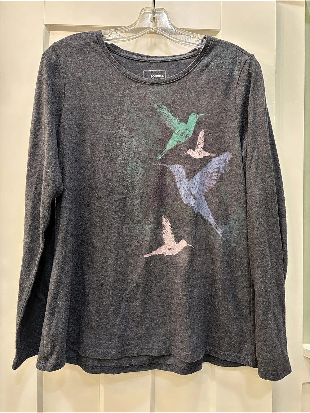 Sonoma Long Sleeve Graphic Tee in Gray Size Medium